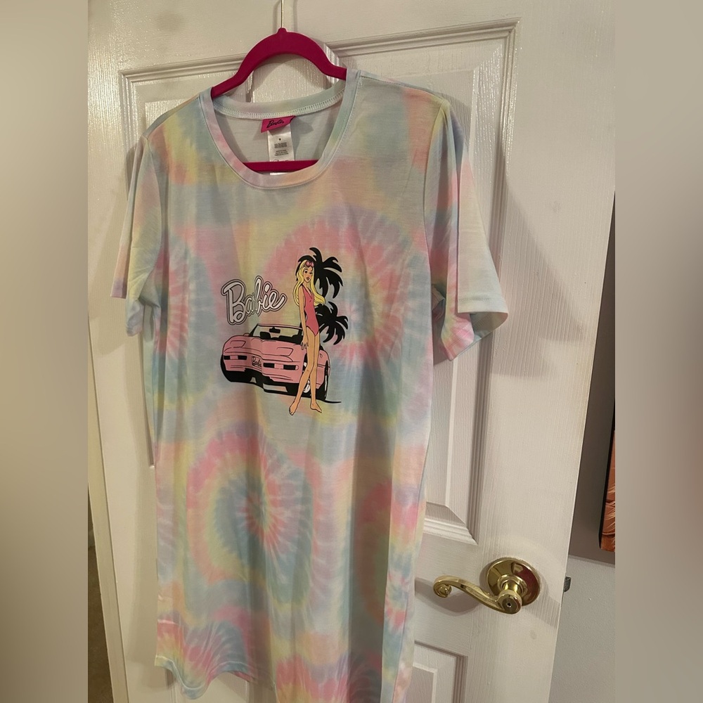 Barbie Malibu Corvette Nightgown Tee New Without Tags Medium Smoke Free Home